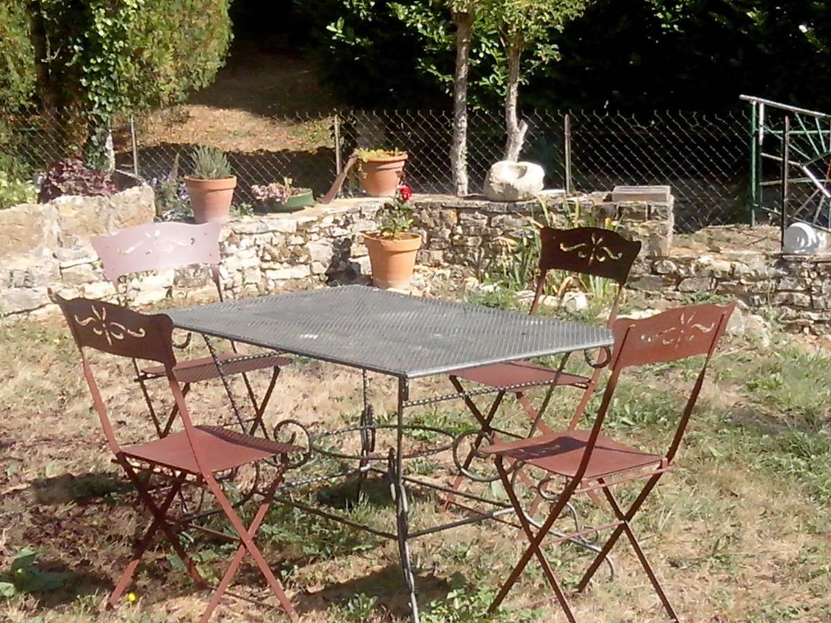 Bed and Breakfast La Chabotine Allas-Les-Mines Exteriér fotografie