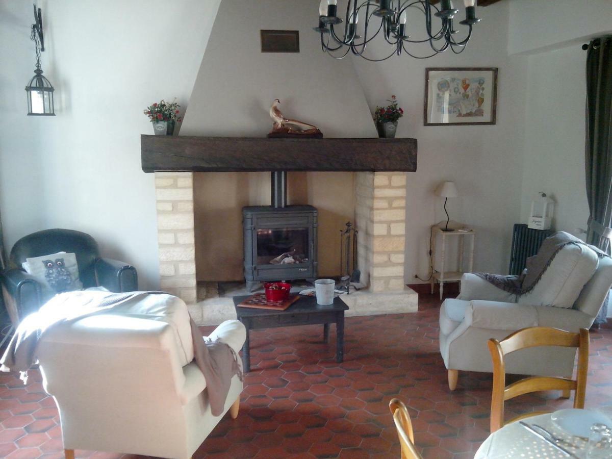 Bed and Breakfast La Chabotine Allas-Les-Mines Exteriér fotografie