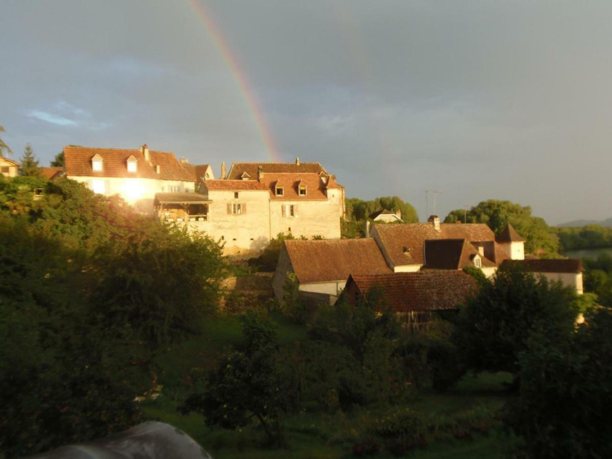 Bed and Breakfast La Chabotine Allas-Les-Mines Exteriér fotografie